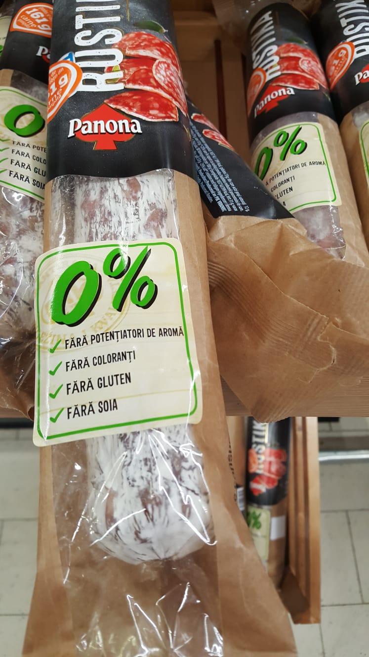 În față mesaje convingătoare pe spate plin de chimicale Industria cărnii este mare poluatoare 1