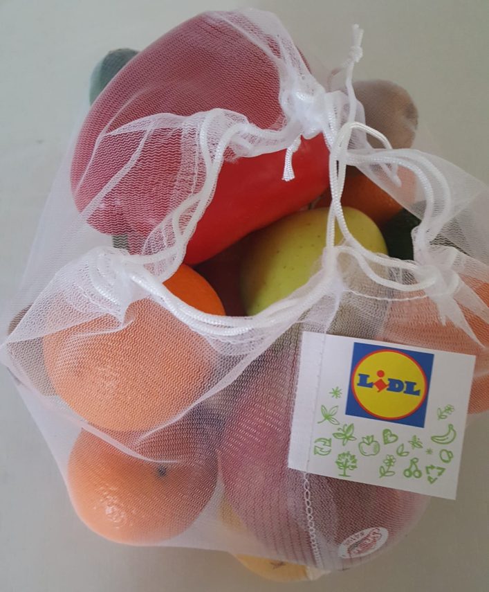 Lidl ne surprinde: introduce săculeți refolosibili pentru legume și fructe