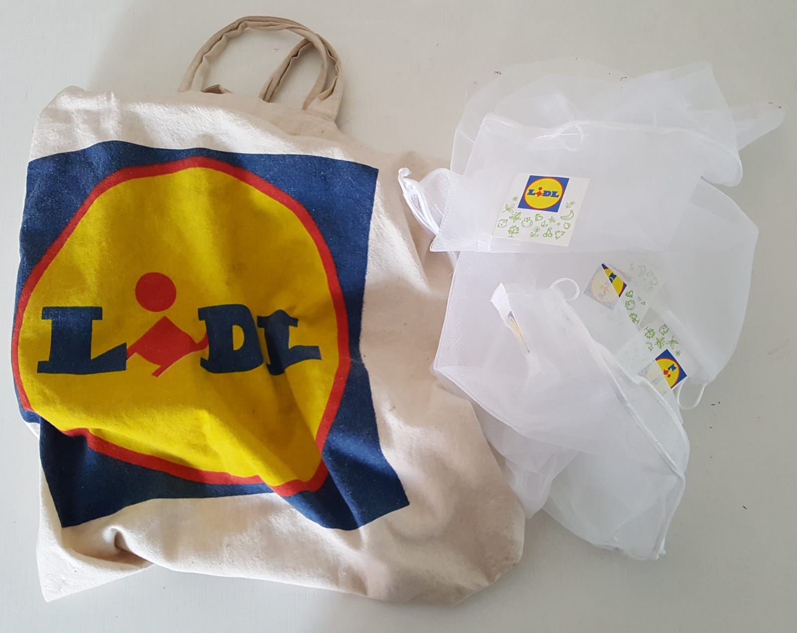 Lidl ne surprinde introduce săculeți refolosibili pentru legume și fructe 6