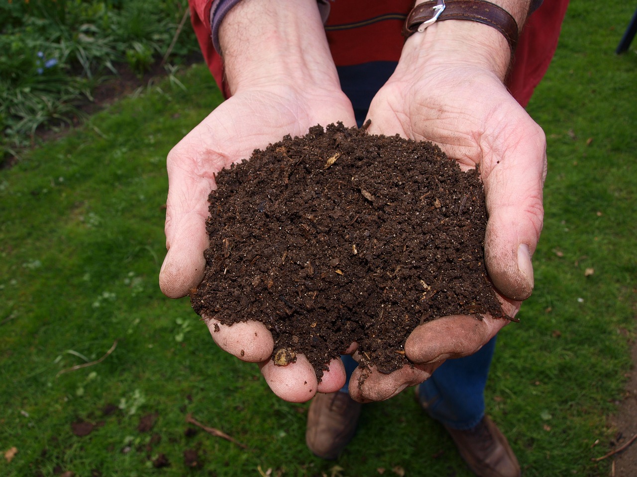 compost gata de utilizare